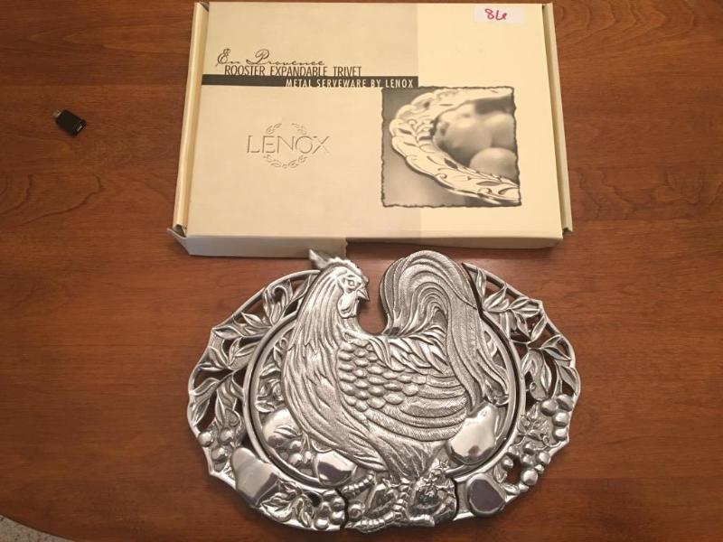 lot 86 image: Lenox metal  Rooster Expandable Trivet E...