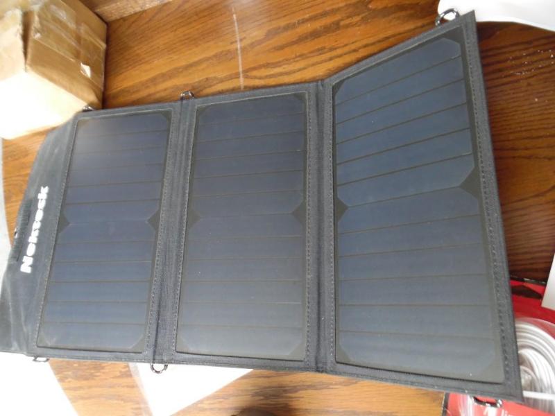 Nekteck 20 W Solar Charger