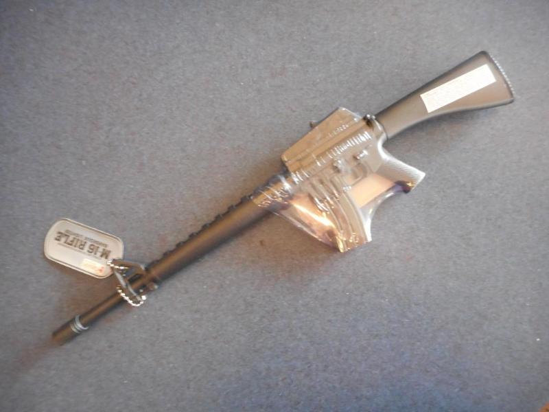 Novelty lighter