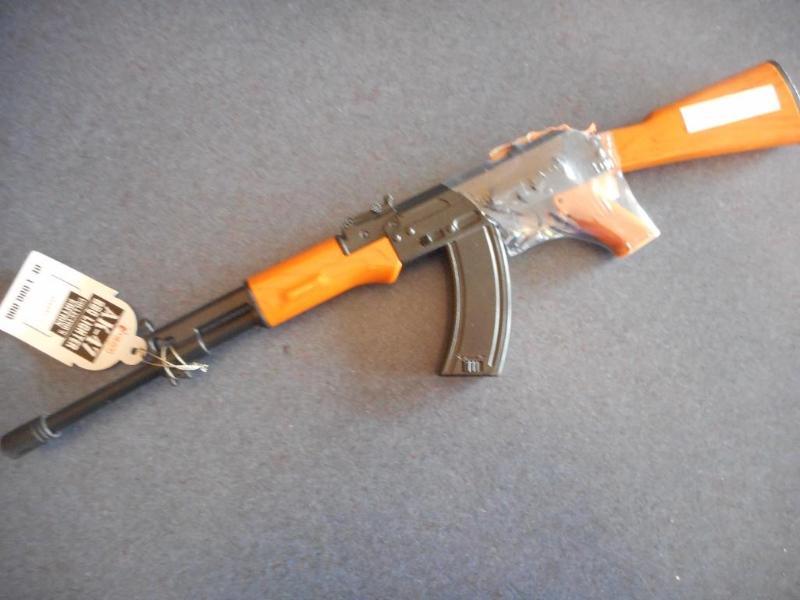 Novelty lighter