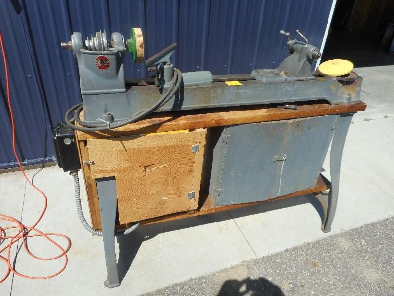 Wood lathe