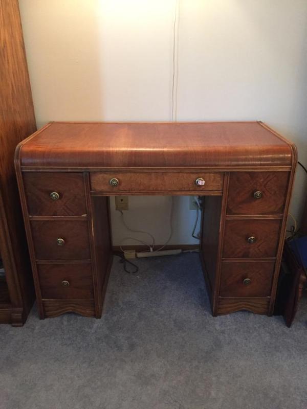 lot 28 image: Antiquevintage Desk. 40&quotx20&quotx30&qu...