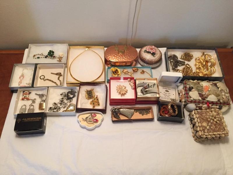 lot 35 image: Huge lot of vintage jewelry and jewelry boxes...