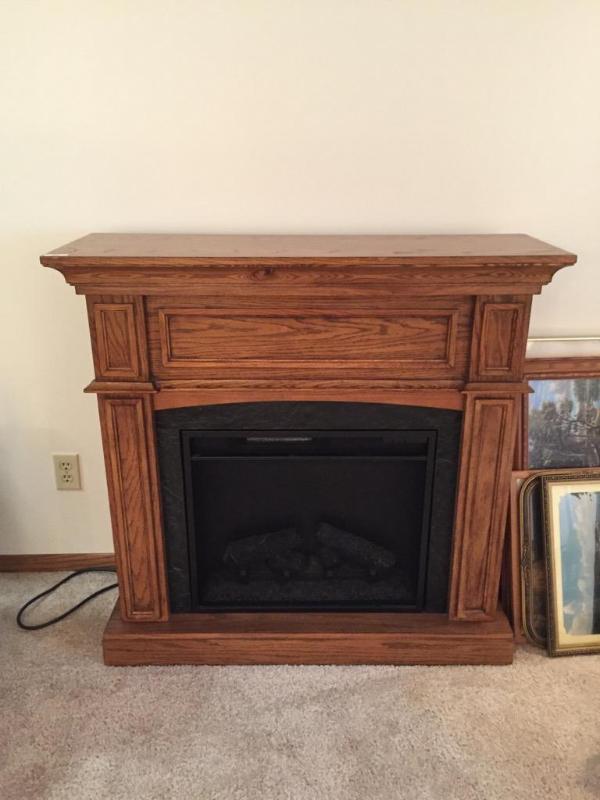 lot 5 image: Wood Electric fireplace model no. 23EF023SRA ...