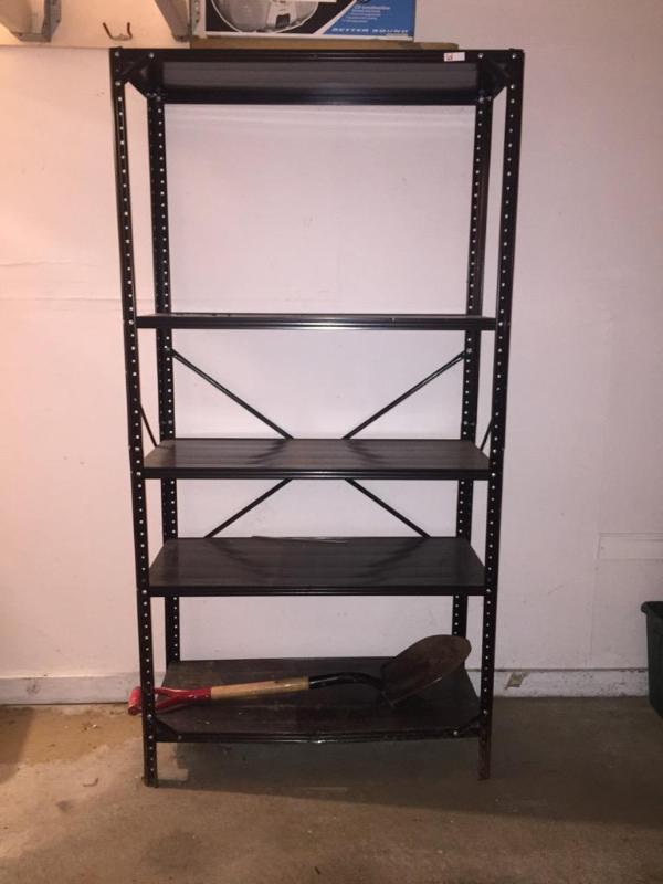 lot 61 image: Metal shelving unit 16&quotx36&quotx70"...