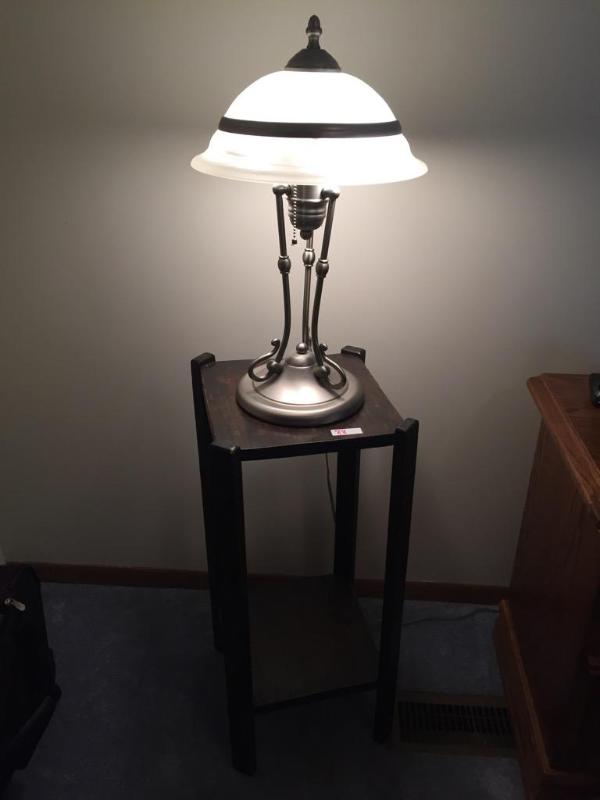 lot 88 image: Lamp and older vintage lamp nightstand...