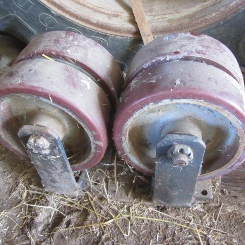 lot 10 image: Equipment Dolly Wheels