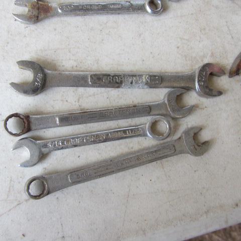 lot 106 image: Wrenches