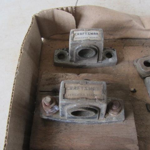 lot 122 image: Pillow Block Bearings