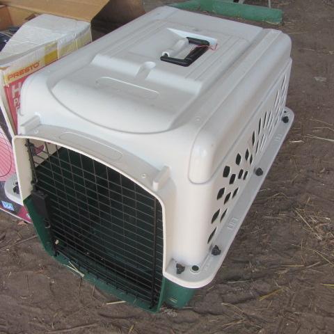 lot 133 image: Pet Porter
