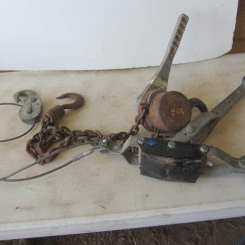 lot 147 image: Chain Hoist, Comalong