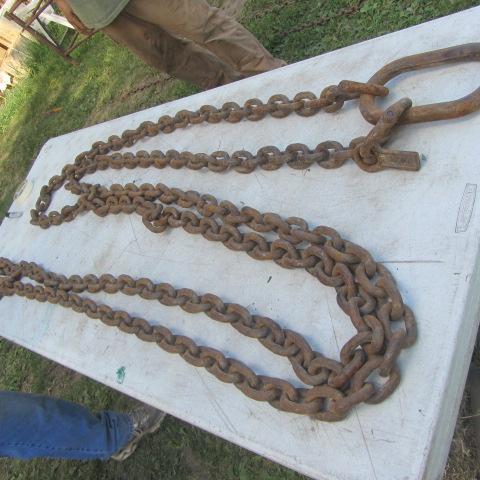lot 193 image: Log Chain