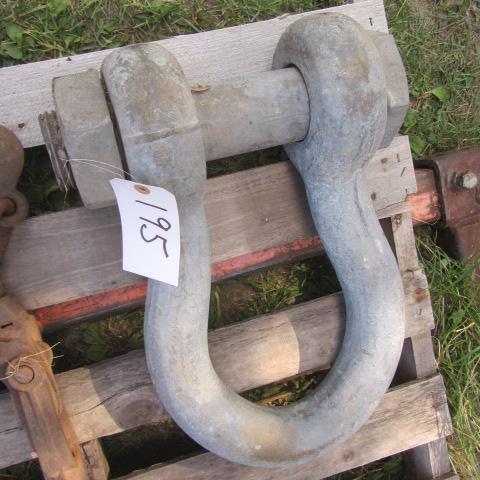 lot 195 image: Massive Clevis