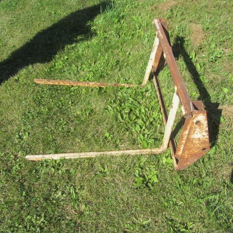 lot 202 image: Fork Attachment