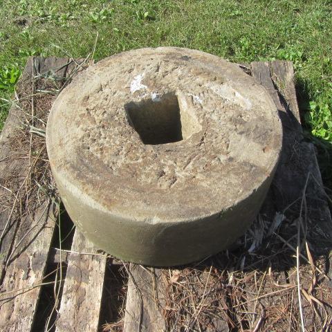 lot 205 image: Grinding Stone Wheel
