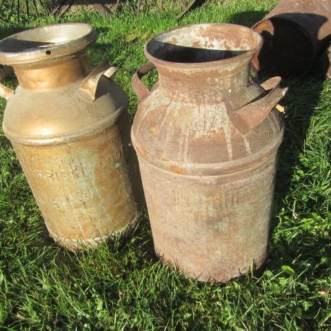 lot 227 image: Cambridge Milk Cans
