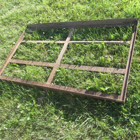 lot 232 image: Cargo Platform