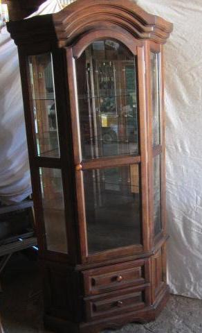 lot 251 image: Corner China Hutch