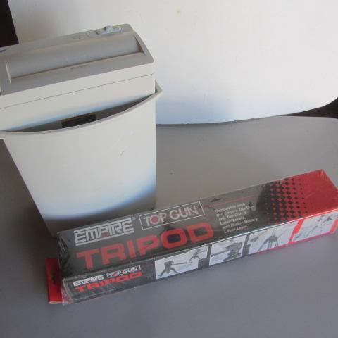 lot 271 image: Laser Level Tripod, Shredder
