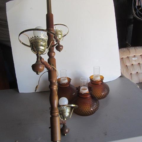 lot 280 image: Vintage Pole Lamp