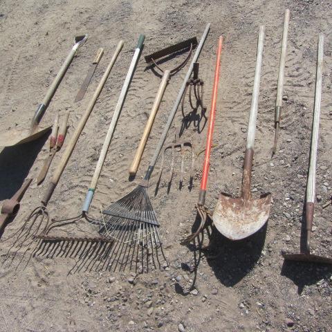 lot 287 image: Yard & Garden Tools
