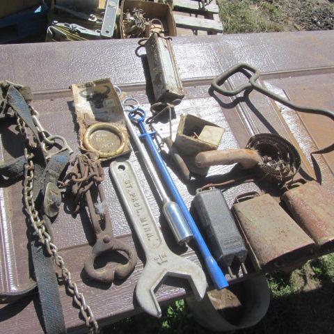 lot 309 image: Aluminum Wrench, Bells, Hot Shot