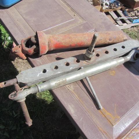 lot 315 image: Draw Bar, 3rd Member, PTO Shaft