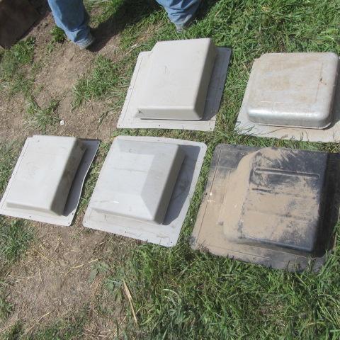 lot 318 image: Roof Vents