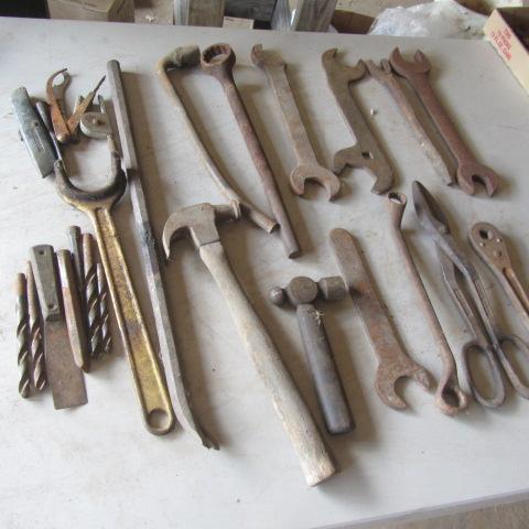 lot 327 image: Specialty Wrenches