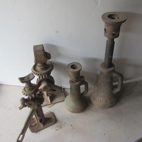 lot 355 image: Screw & Ratchet Jacks