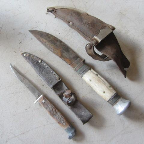 lot 380 image: Knives with Sheathes