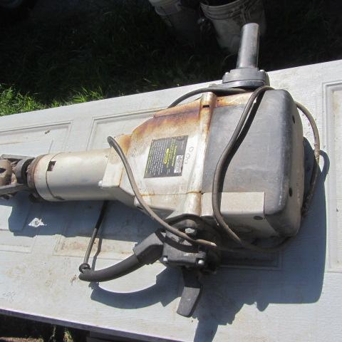 lot 387 image: Breaking Hammer