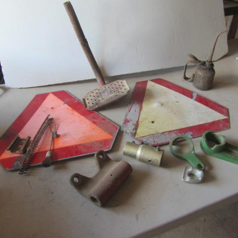 lot 414 image: SMV Signs, Tractor Step, JD Parts