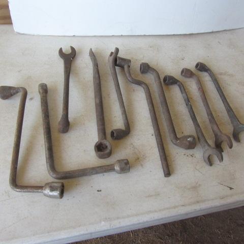 lot 42 image: Tire & Offset Wrenches