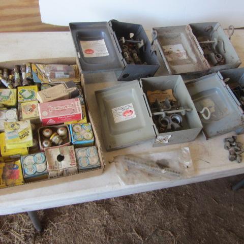 lot 65 image: Fuses, Electrical Boxes