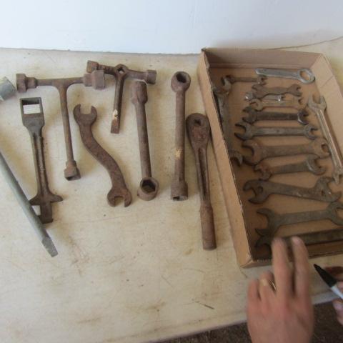 lot 68 image: Vintage & Specialty Wrenches
