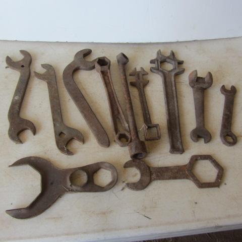 lot 70 image: American Harrows & Specialty Wrenches
