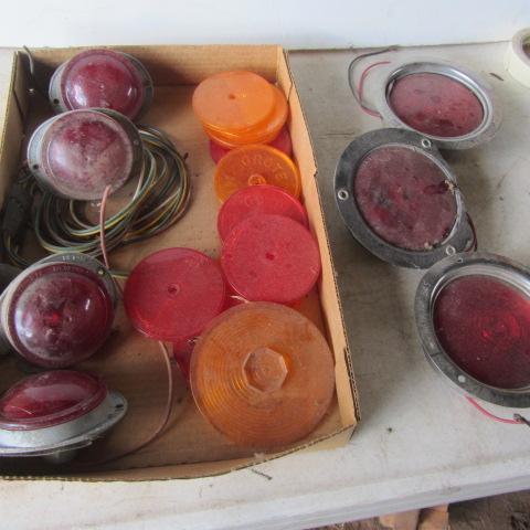 lot 85 image: Trailer Lights & Lens