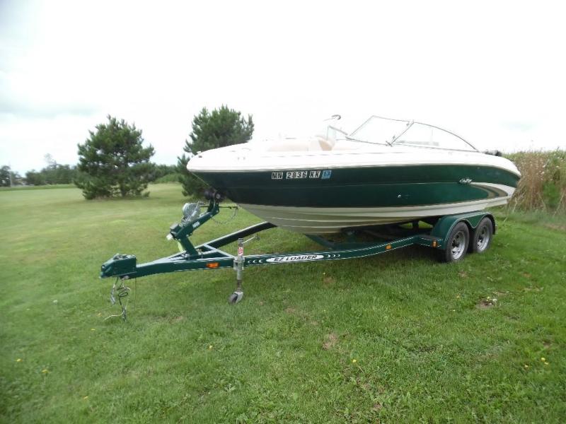 2000 Sea Ray Boat