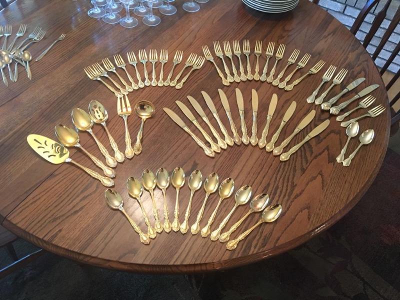 lot 25 image: Large Set of Gold colored SUPREME Cutlery Las...