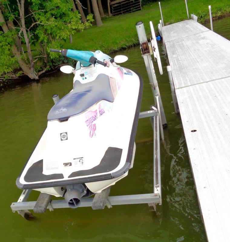 One Jet Ski lift wheel needs tightening.... WHITEFORD Jet Ski