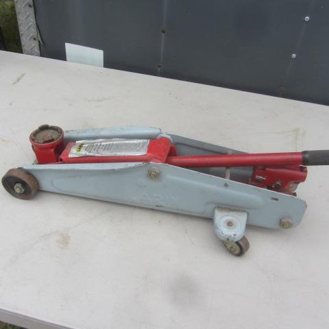Hydraulic Floor Jack