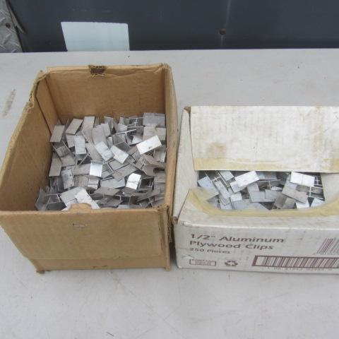 Aluminum Plywood Clips