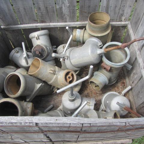 lot 31 image: Irrigation Pipe Fittings