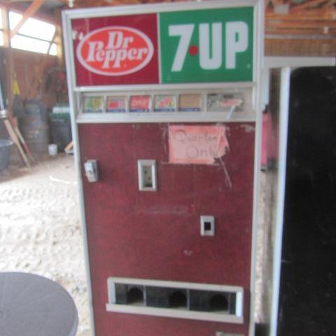 lot 56 image: Beverage Vending Machine