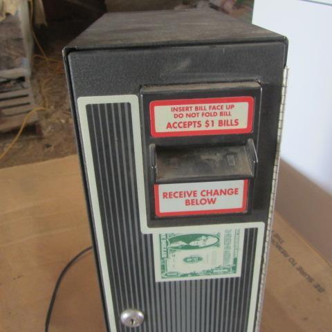 lot 59 image: Change Machine
