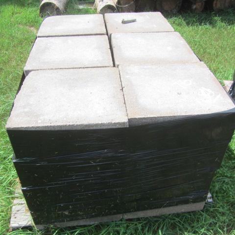 lot 76 image: Retaining Block
