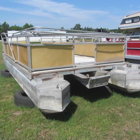 lot 9 image: National Aluminum Pontoon