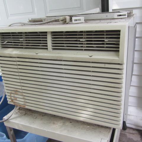 lot 139 image: Whirlpool Air Conditioner