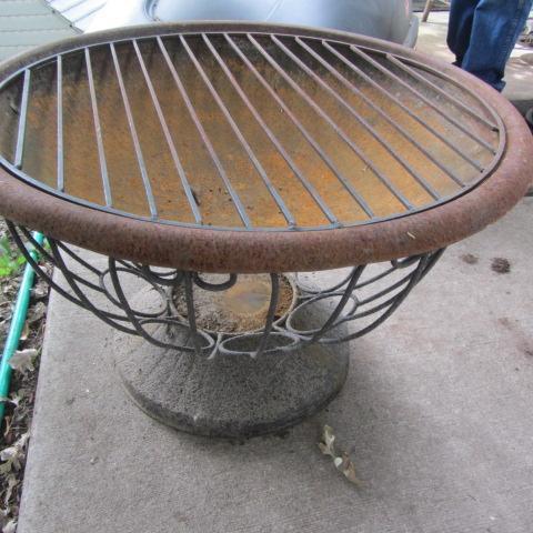 lot 149 image: Portable Fire Pit